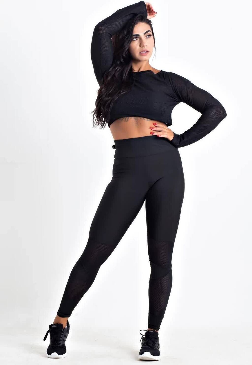 Conjunto Fitness Feminino Cropped Mnaga Longa Tela Dry Preta + Calça Legging Cintura Alta Detalhe Em Tela Preta