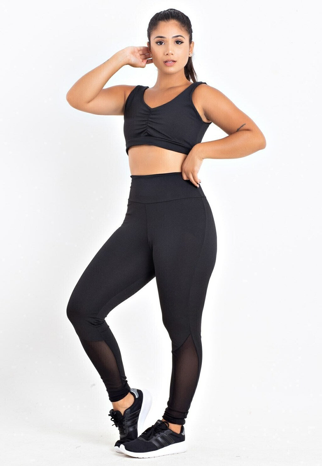 Conjunto Feminino Fitness Cropped Preto e Calça Legging Preta Tela Transaparente