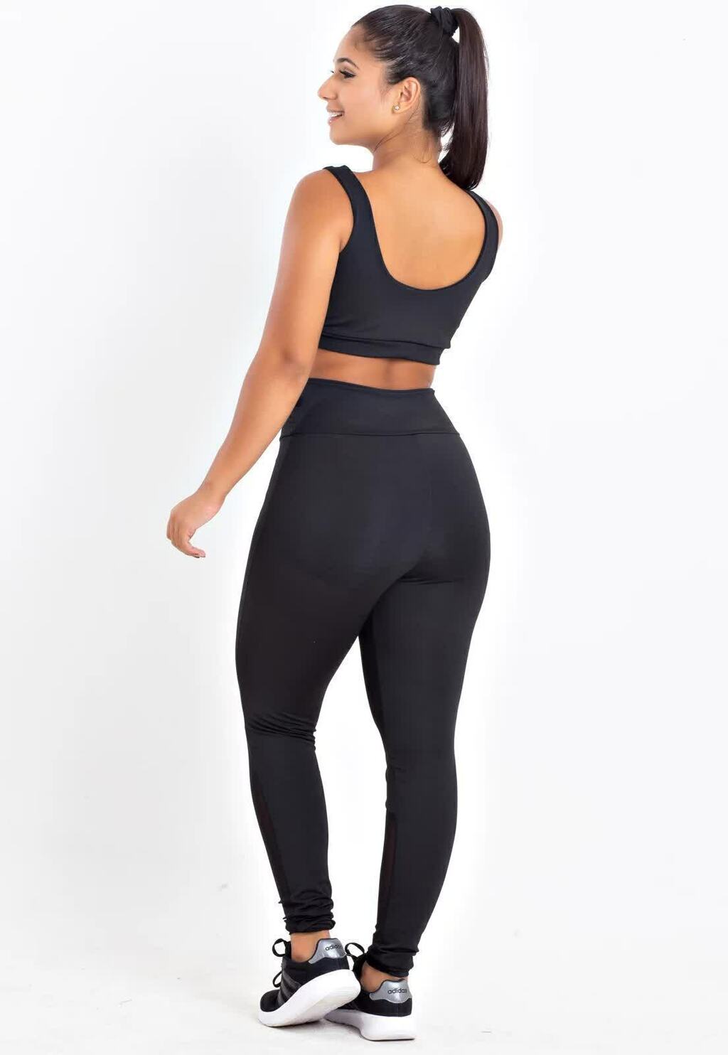 Conjunto Feminino Fitness Cropped Preto e Calça Legging Preta Tela Transaparente